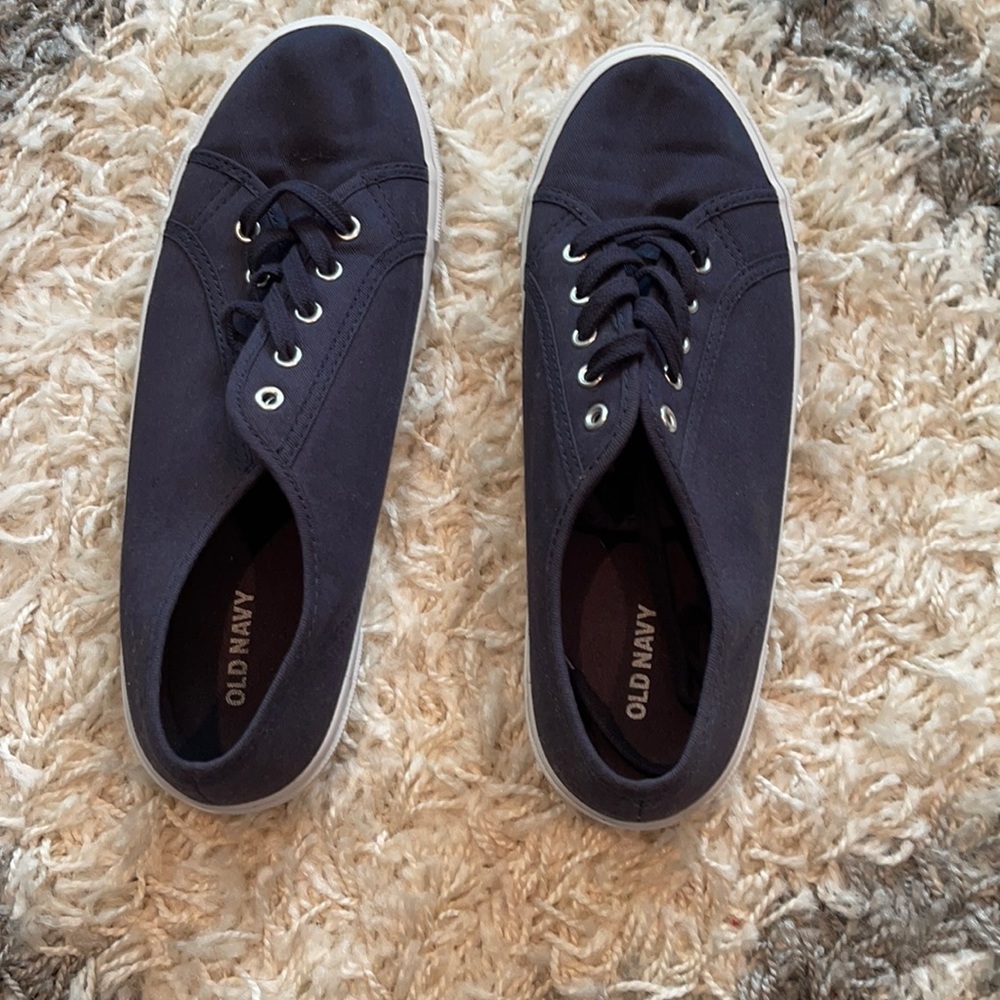 Old Navy Shoes brand new